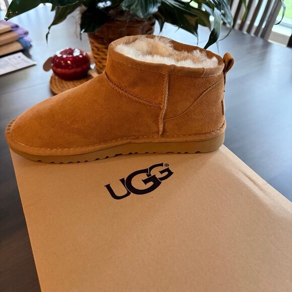 UGG Classic Ultra Mini Chestnut - Picture 2 of 5